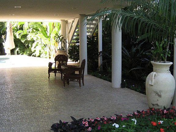 Covered Lanai
