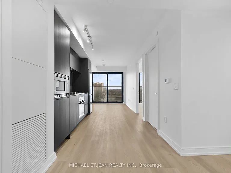1 Jarvis St #726 — Photo 10