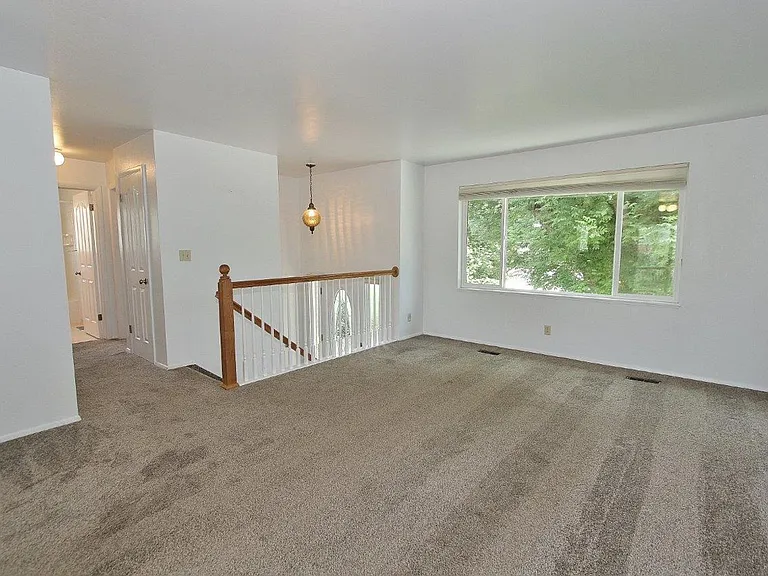 102 View Cir — Photo 3