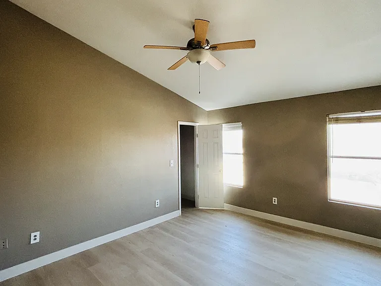 9539 Palini Ct — Photo 13