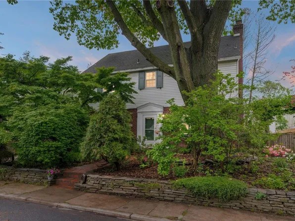 429 Robin Rd, Allentown, PA 18104