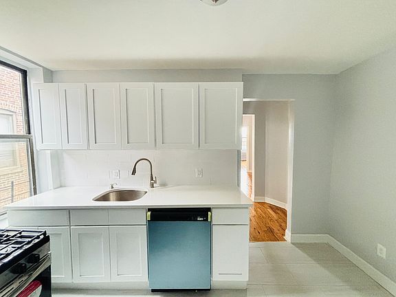3rd image of 3604 Park Ave #35E