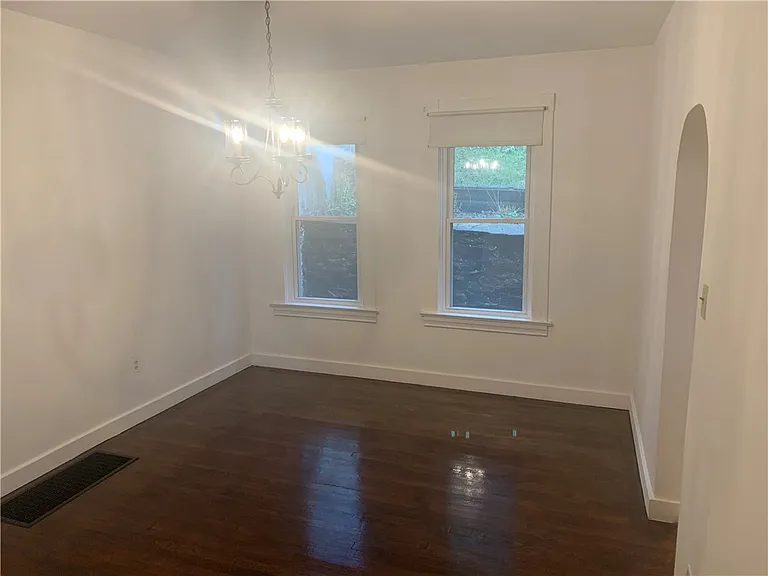 266 Beaver St — Photo 9