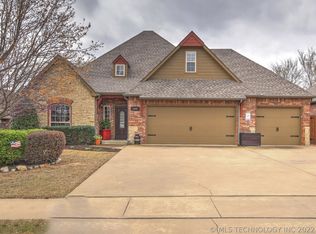 1809 E Kent St, Broken Arrow, OK 74012