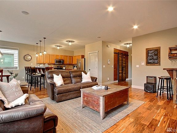 Open Concept Living is great for entertaining, plus a bar for your enjoyment. 