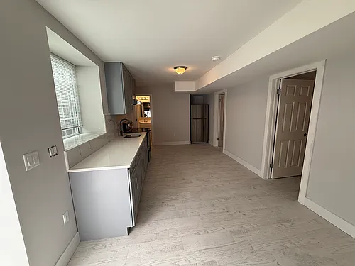 6 Ludwig St #1 Photo 1