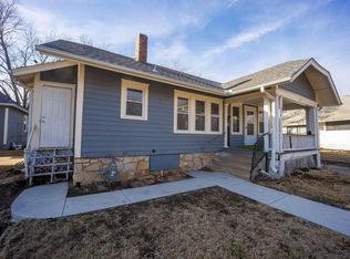 979 SW Lindenwood Ave, Topeka, KS 66606