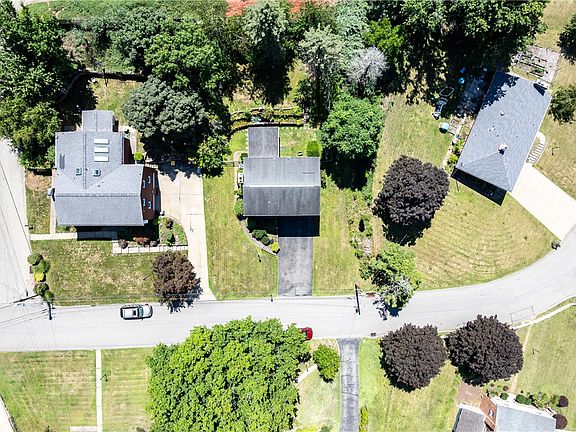 3rd image of 502 Wimer Cir