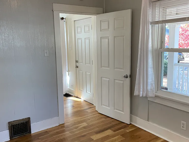 2218 S Marion St — Photo 14