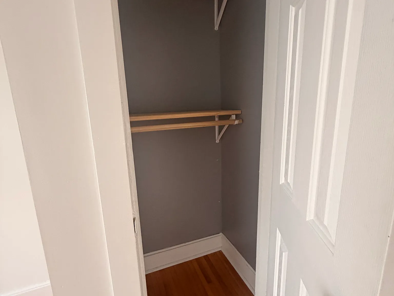 3 bed, 1092 sqft, $1,300 — Photo 2