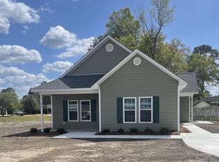 212 W Charity Rd, Rose Hill, NC 28458