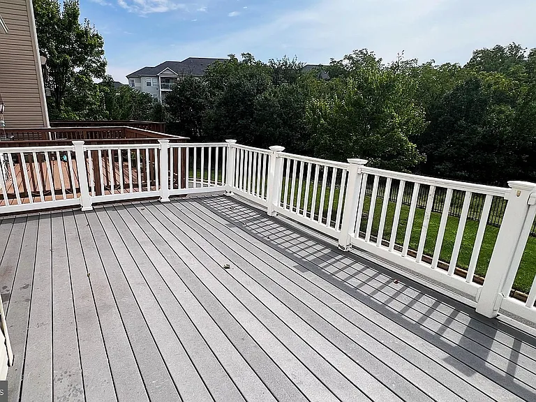 44314 Cornish Ln — Photo 23
