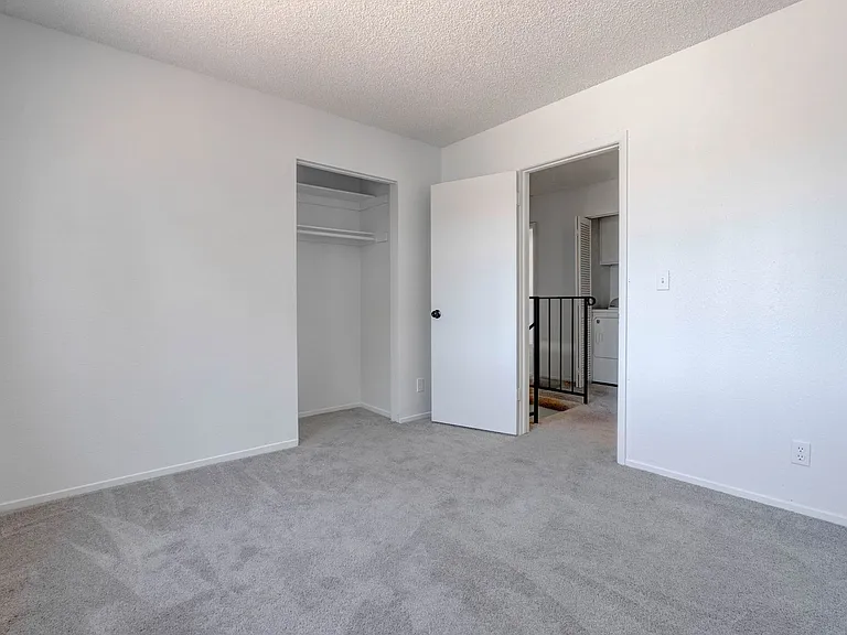 5519 Myron Cir — Photo 22