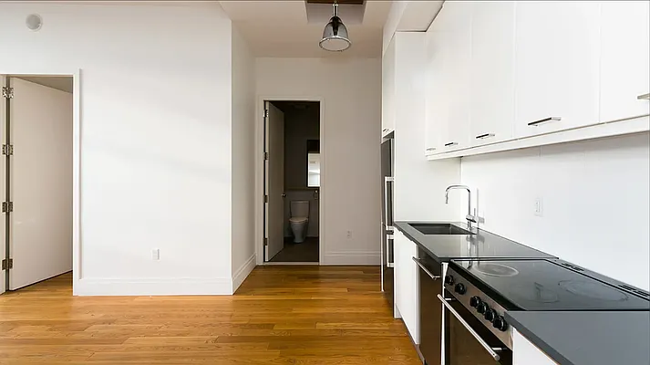 Rented by Nooklyn NYC LLC | media 25