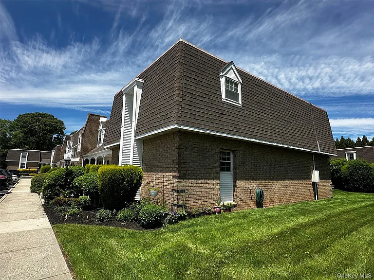 101 Sylvan Ave #65 — Photo 3