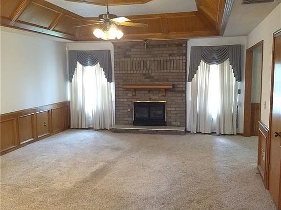 2nd image of 208 Wilderness Dr