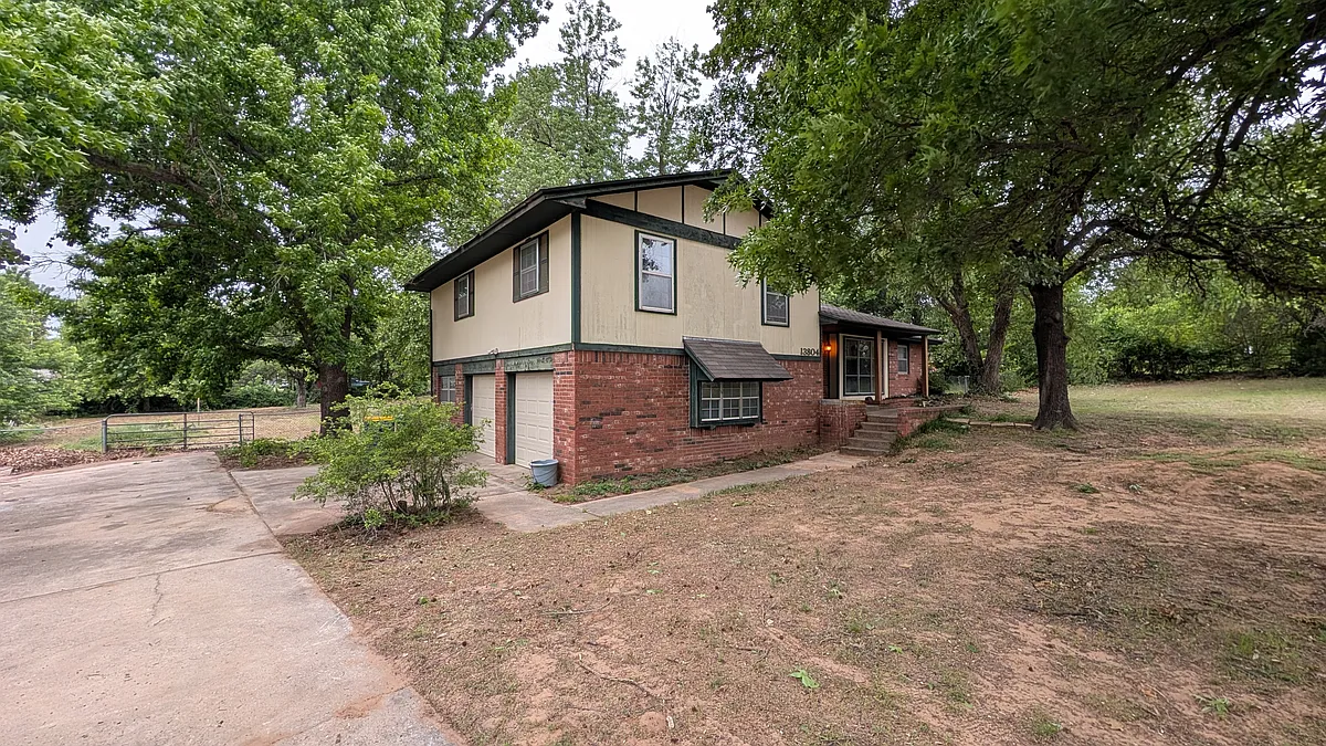 North-East Elevation - 13804 NE 9th St