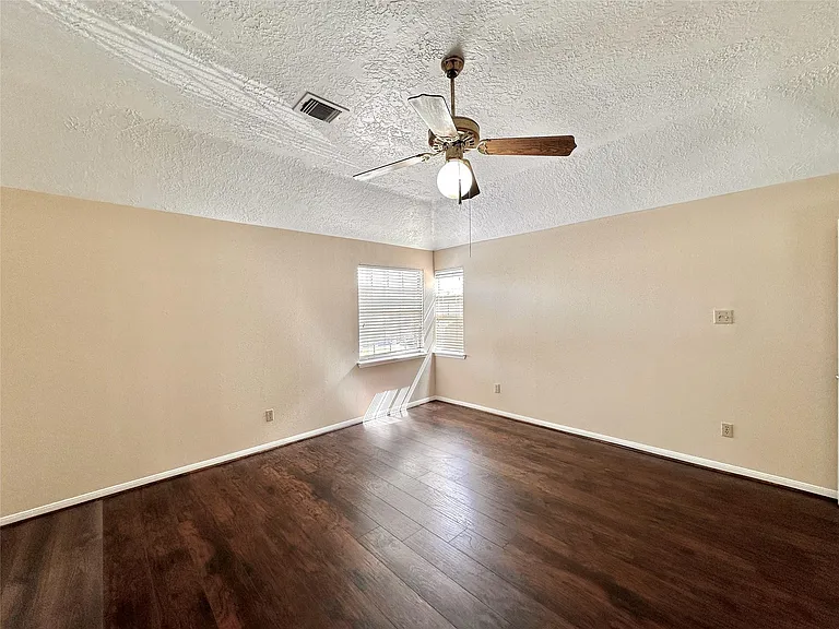 6437 Chatham Island Ln — Photo 16