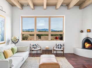 7 Columbine Ln, Santa Fe, NM 87506