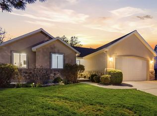 10218 S Sandy Willows Cv, Sandy, UT 84070