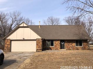 24715 E Johnson St, Broken Arrow, OK 74014