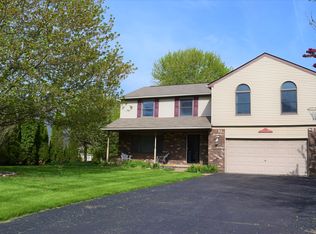 59628 Sunridge Dr, New Hudson, MI