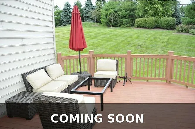 2113 Redbud Ln — Photo 2