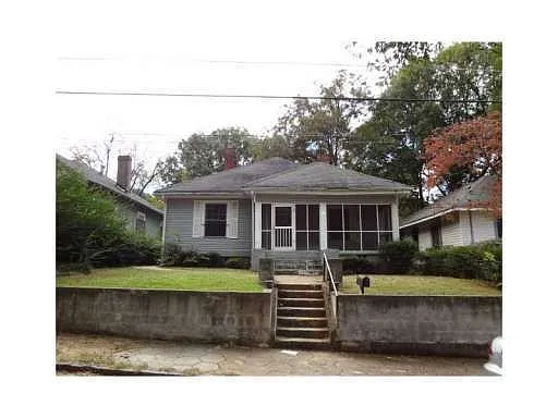 1103 Kirkwood Ave SE photo 1