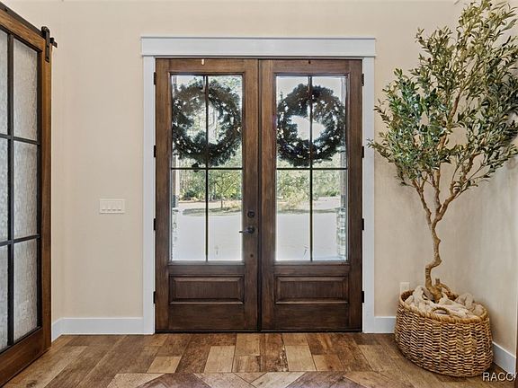 4th image of 5740 N Sierra Vista Dr