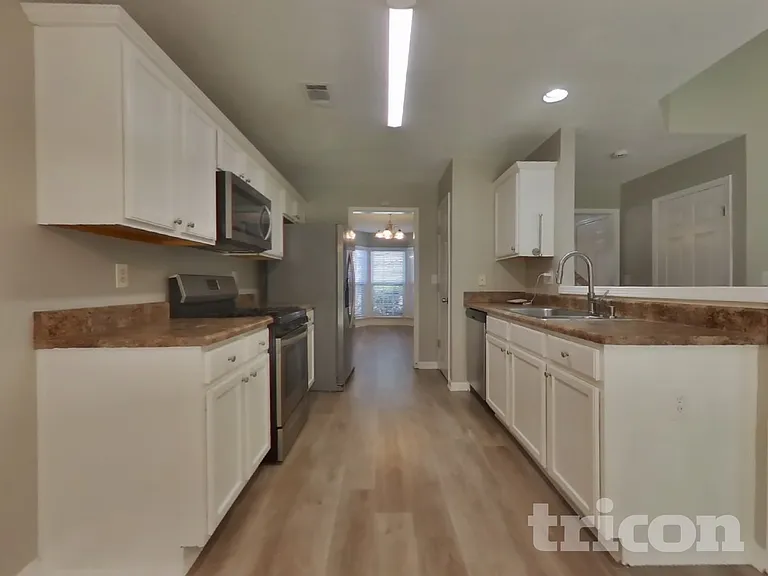 411 Yarrow Way — Photo 8