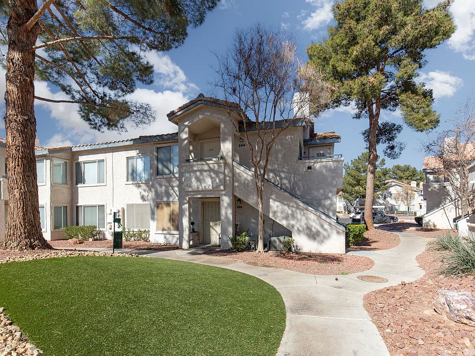 1st image of 3070 Tarpon Dr Unit 204