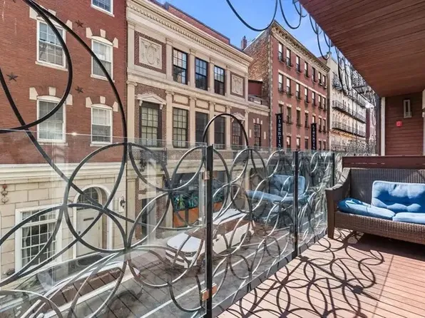 126 Salem St APT 1, Boston, MA 02113