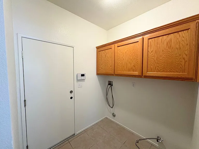 13085 Camden Ln — Photo 14