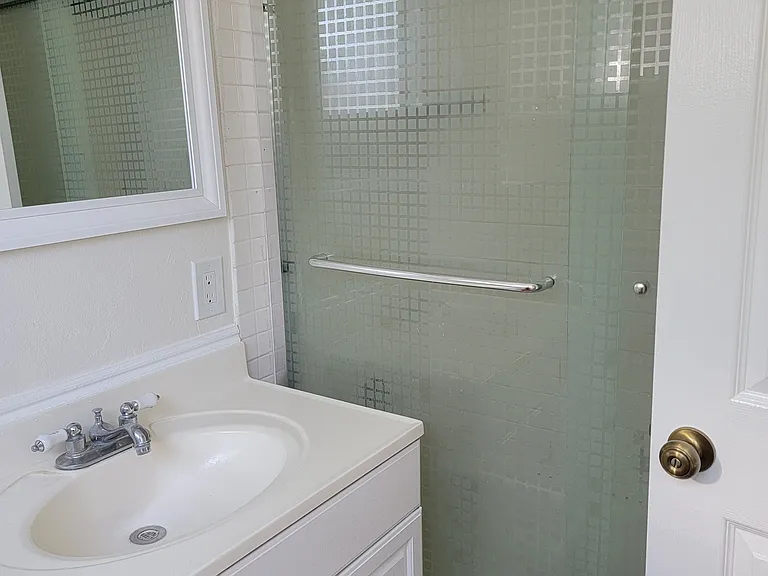 641 Shalimar Dr #B — Photo 7