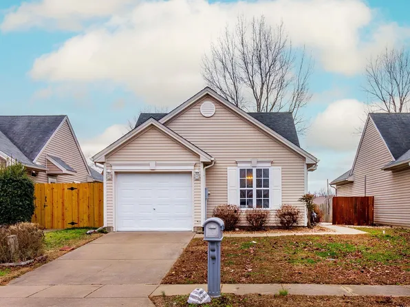 10000 Galleon Ct, Evansville, IN 47725