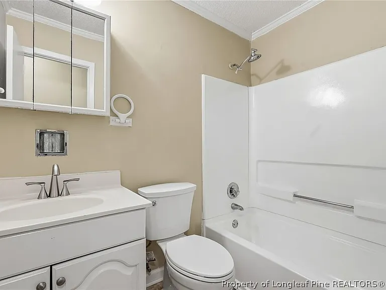 1902 Paisley Ave — Photo 12