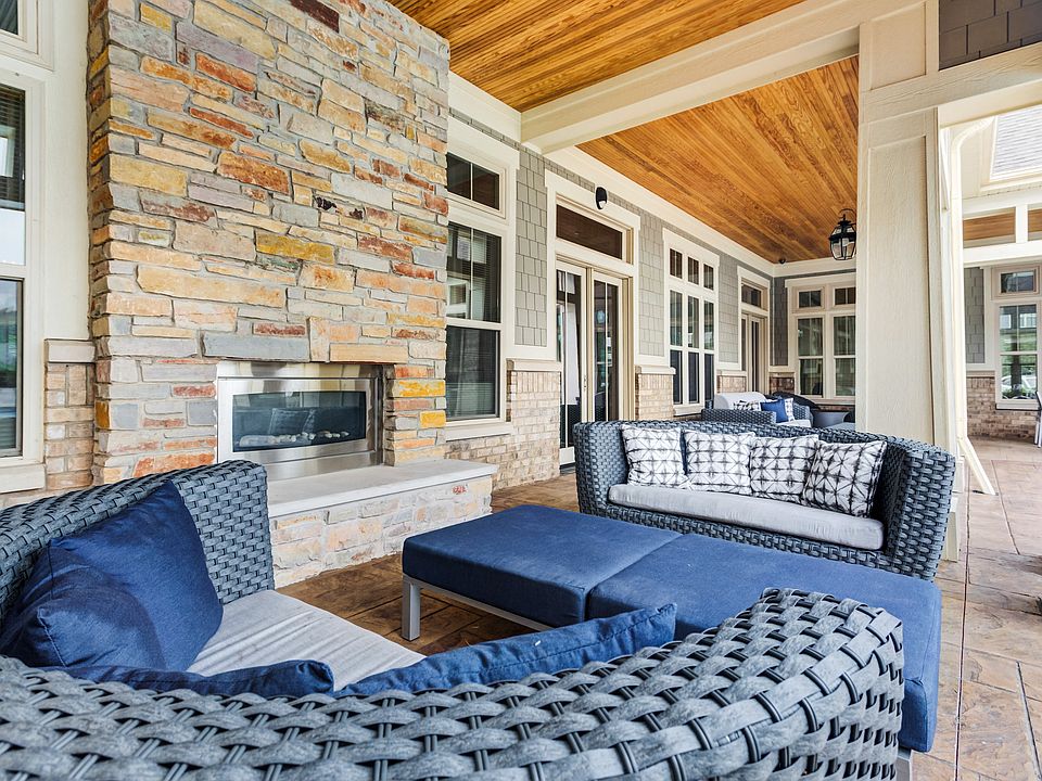 The Oaks Of Vernon Hills 103 Oak Leaf Ln Vernon Hills IL Zillow