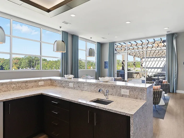 AMLI Buckhead — Photo 8