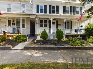 39 N Water St, Spring Grove, PA 17362