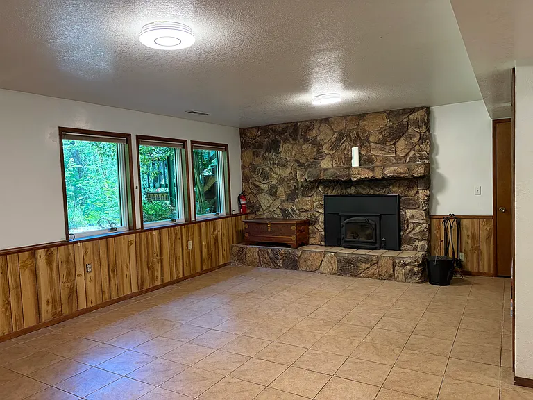 92861 Fir Ridge Rd #B — Photo 2
