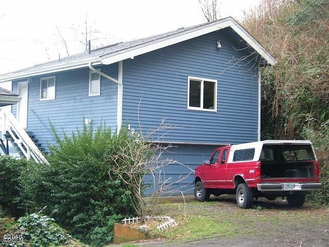 2nd image of 125 SW 13th St