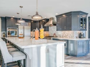 80 Awixa Ave, Bay Shore, NY 11706