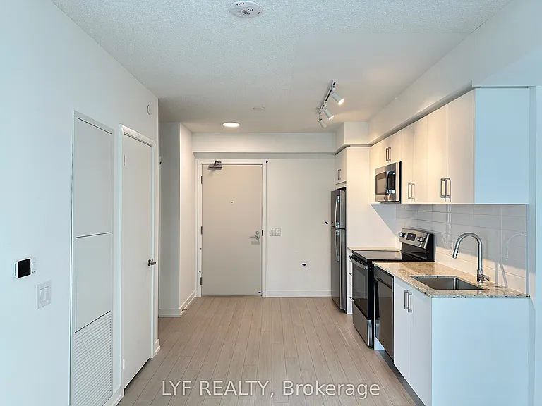 4010 Eglinton Ave W #1207 — Photo 3