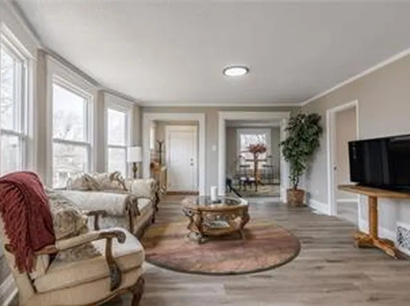 2912 Lafayette St, Saint Joseph, MO 64507