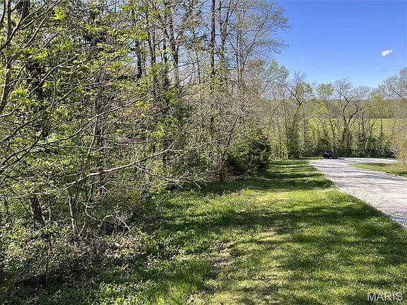 3rd image of 100 Jabin Farm Rd