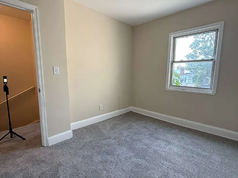 3426 Baker St NE — Photo 21