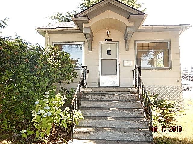 1st image of 2723 Grand Ave