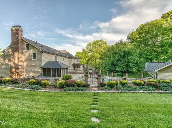 156 Vines Dr, Jonesborough, TN 37659