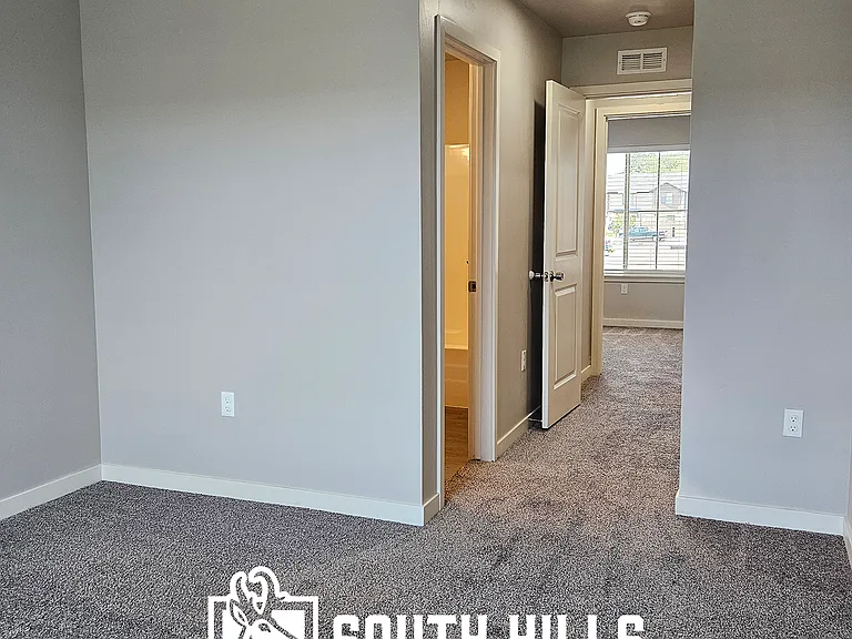 Summit Springs Townhomes — Photo 113