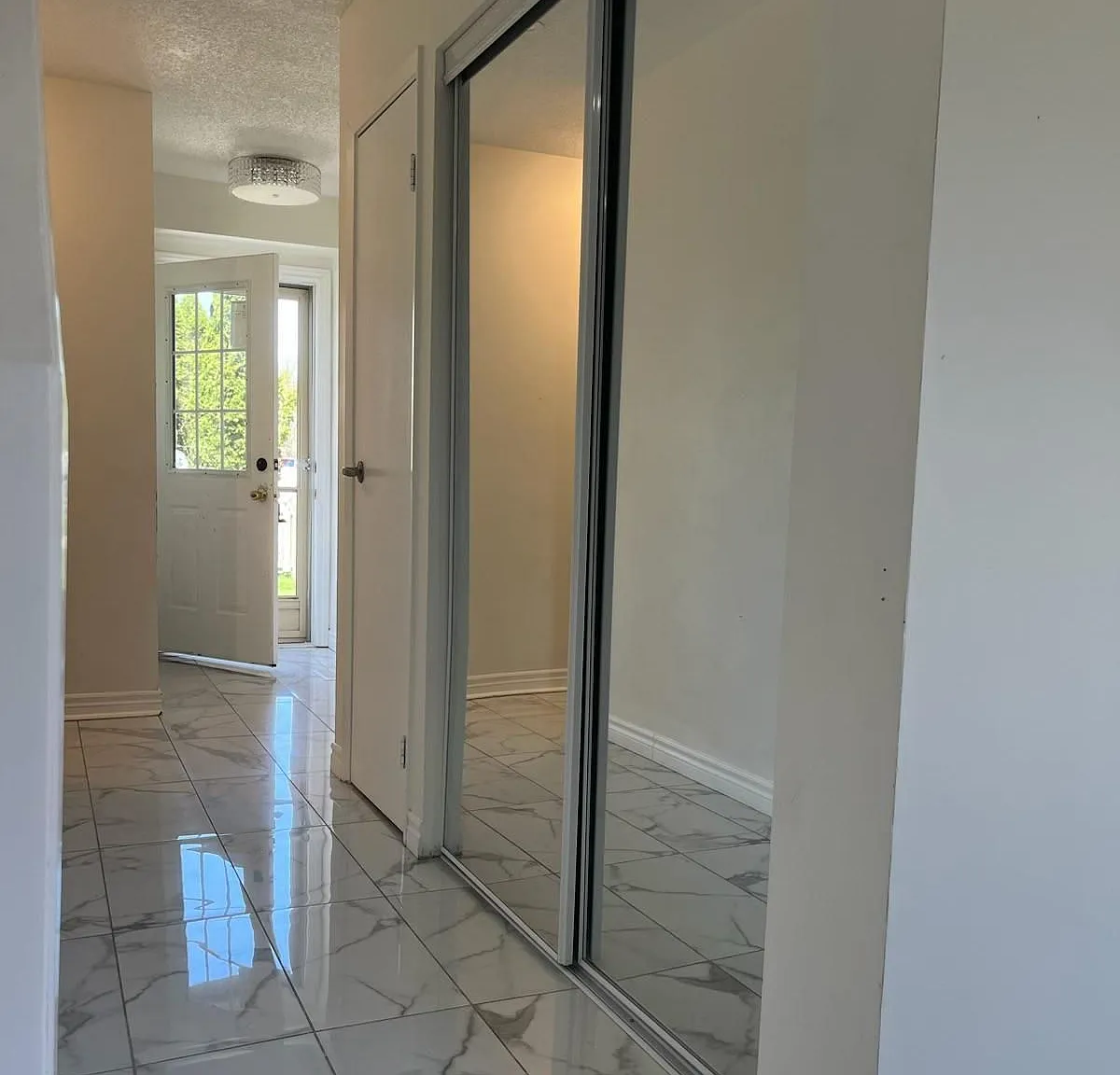 3 bed, $2,300 — Photo 4